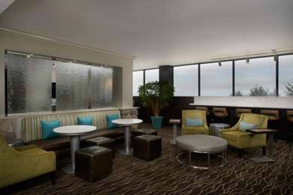 Best Western Plus Agate Beach Inn 7