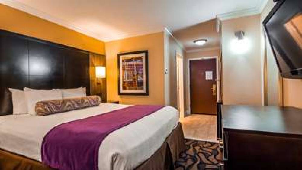 Best Western Plus Airport Plaza 9