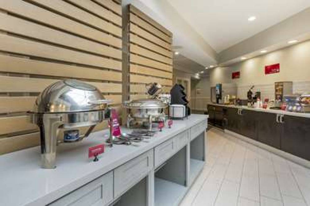 Best Western Plus All Suites Inn 8