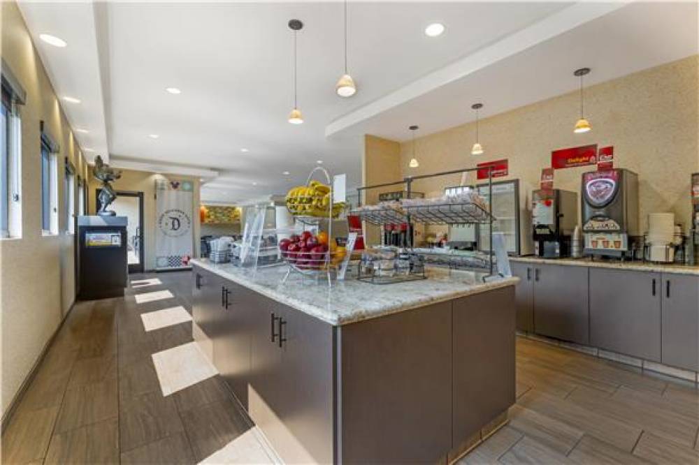 Best Western Plus Anaheim Inn 3