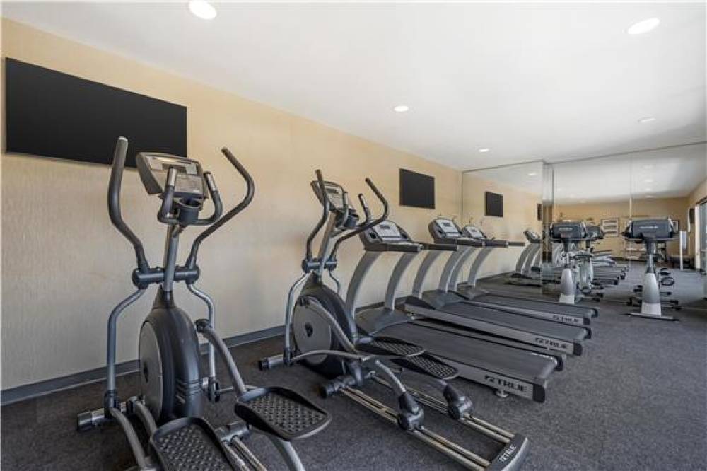 Best Western Plus Anaheim Inn 9