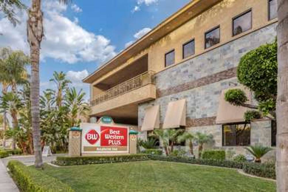 Best Western Plus Anaheim Inn 3