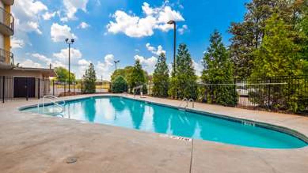 Best Western Plus Atlanta Airport-East 2