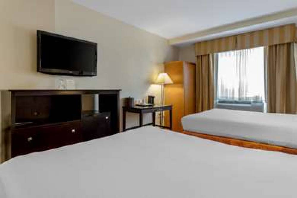 Best Western Plus Brooklyn Bay Hotel 9