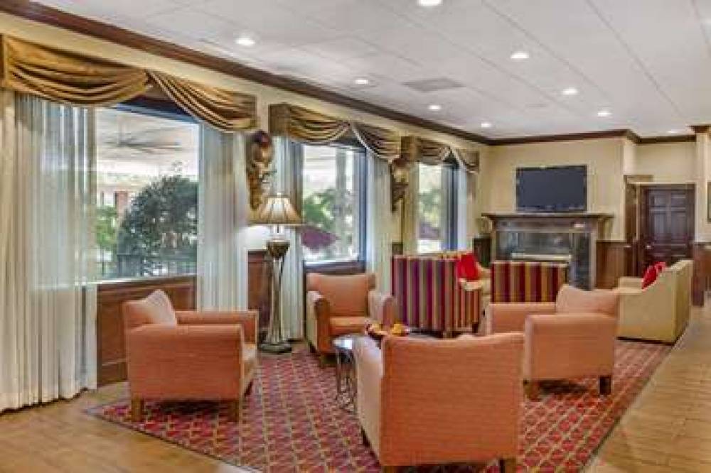 Best Western Plus Burlington 2