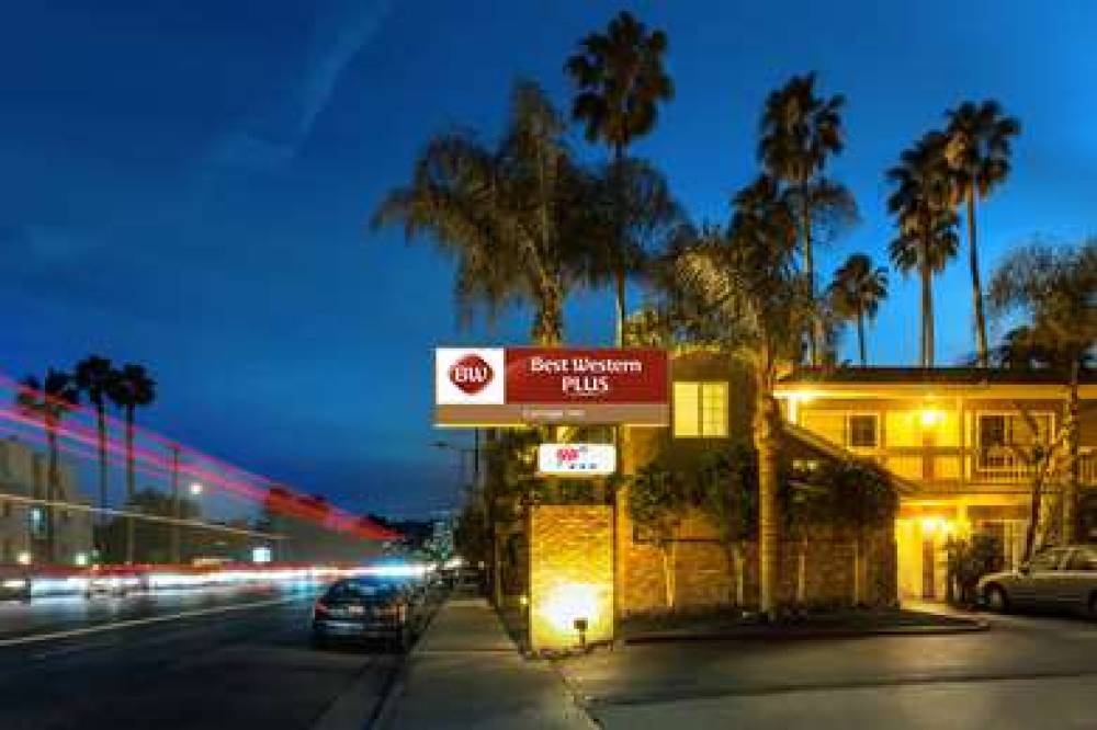 Best Western Plus Carriage Inn 1