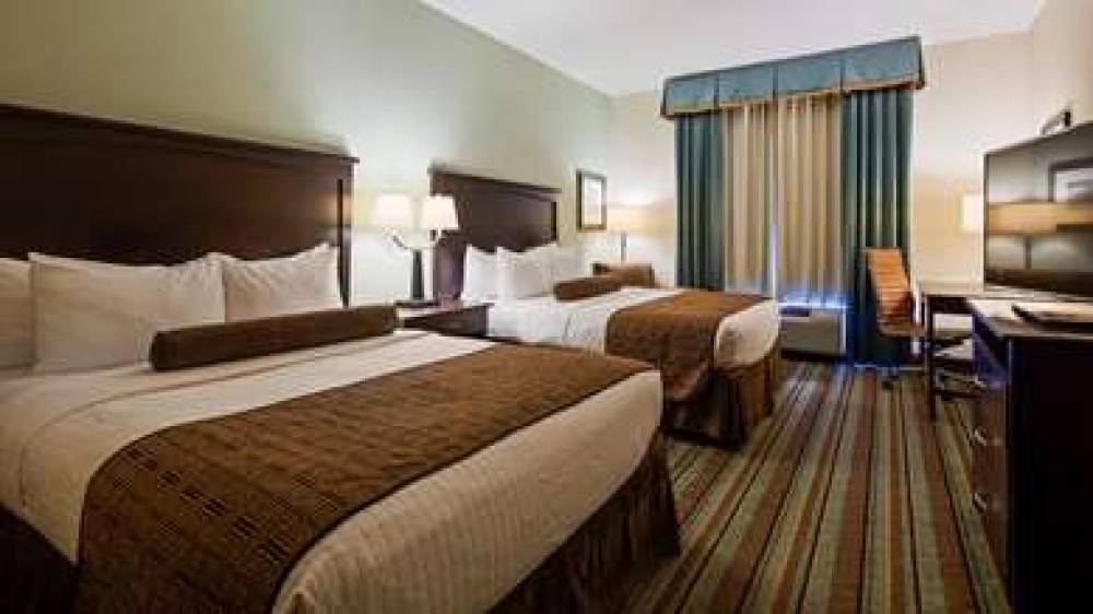 Best Western Plus Chain Of Lakes Inn & Suites 5