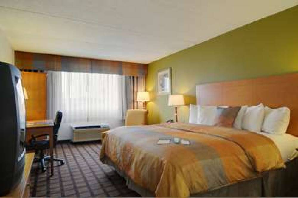 Best Western Plus Chicago Hillside 6
