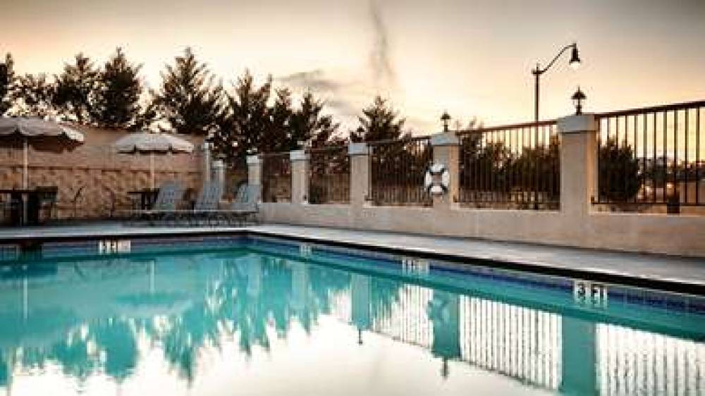 Best Western Plus Circle Inn 2