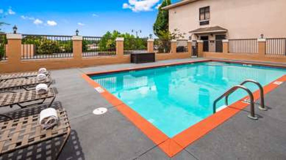 Best Western Plus Circle Inn 3