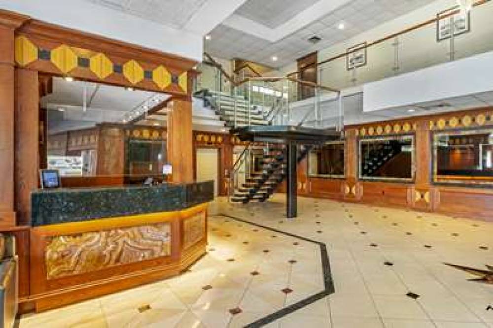 Best Western Plus Cobourg Inn & Convention Centre 10