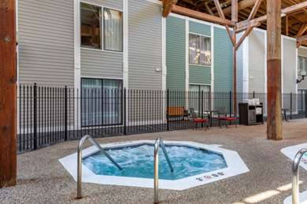 Best Western Plus Como Park Hotel 10