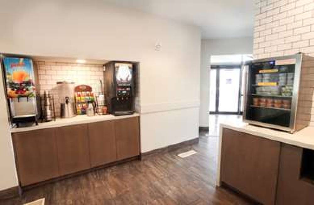 Best Western Plus Cotton Tree Inn 7