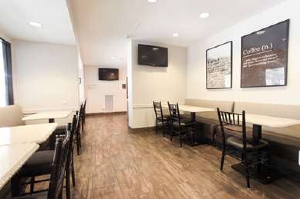 Best Western Plus Cotton Tree Inn 8