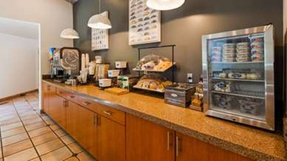 Best Western Plus CottonTree Inn 5
