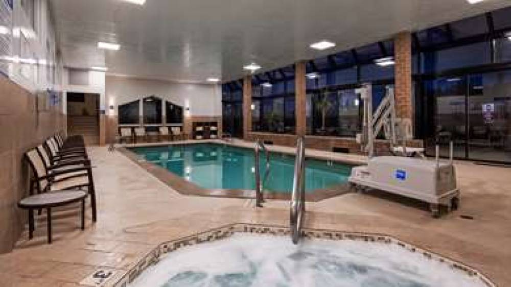 Best Western Plus CottonTree Inn 7