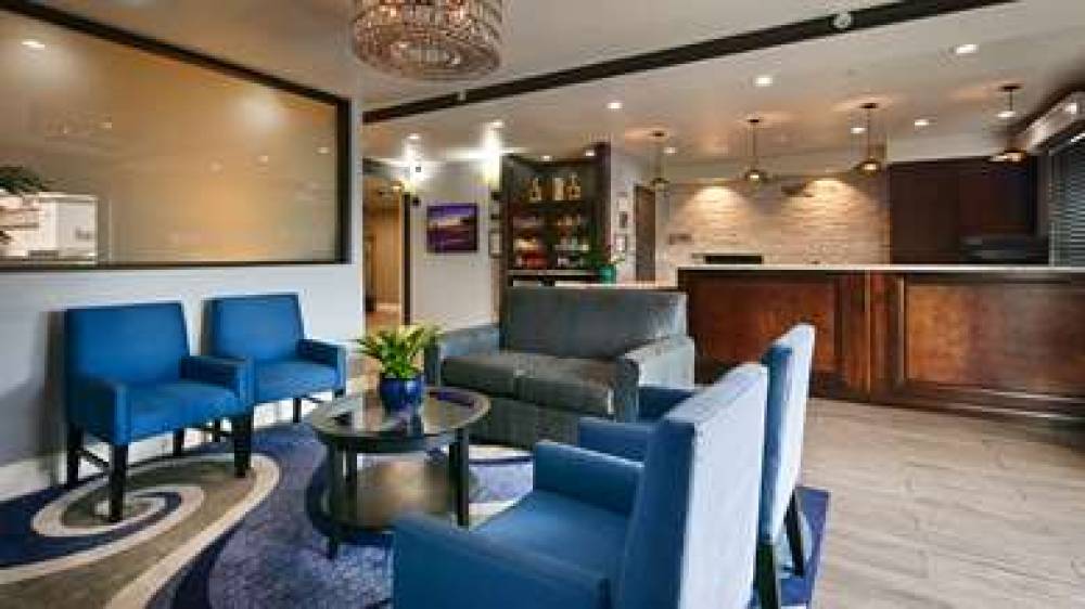 Best Western Plus Diamond Valley Inn 6