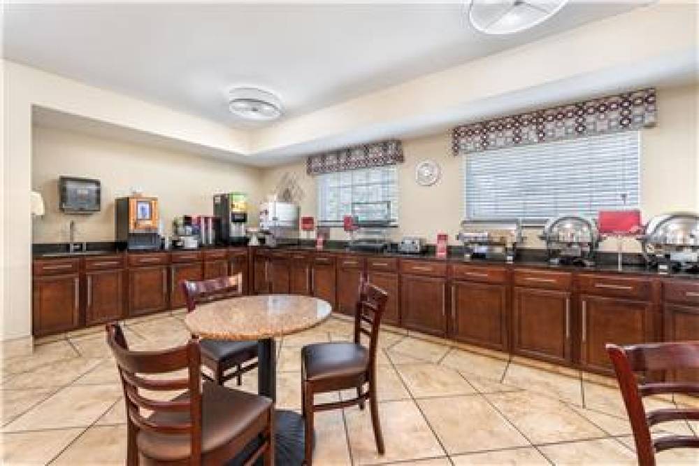 Best Western Plus Eastgate Inn & Suites 9