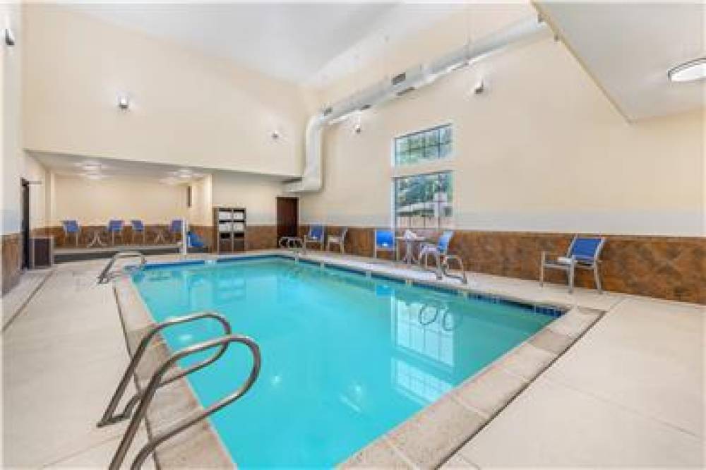 Best Western Plus Eastgate Inn & Suites 6