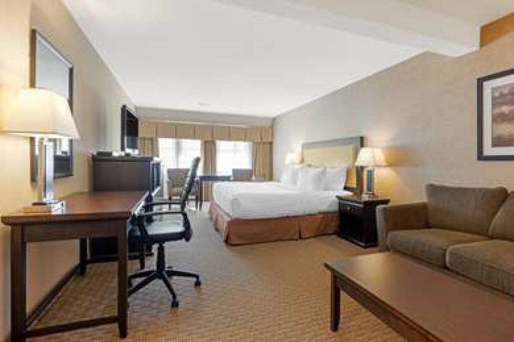Best Western Plus Emerald Isle Hotel 7