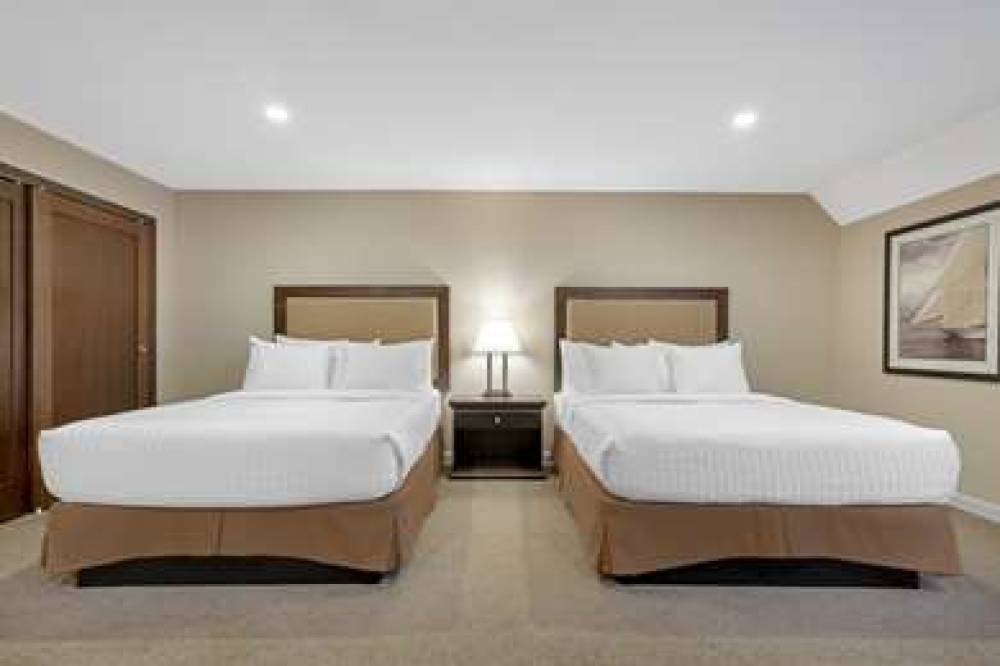 Best Western Plus Emerald Isle Hotel 10