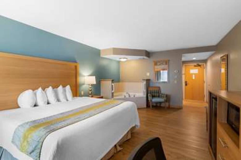 Best Western Plus Executive Court Inn & Conference Center 7