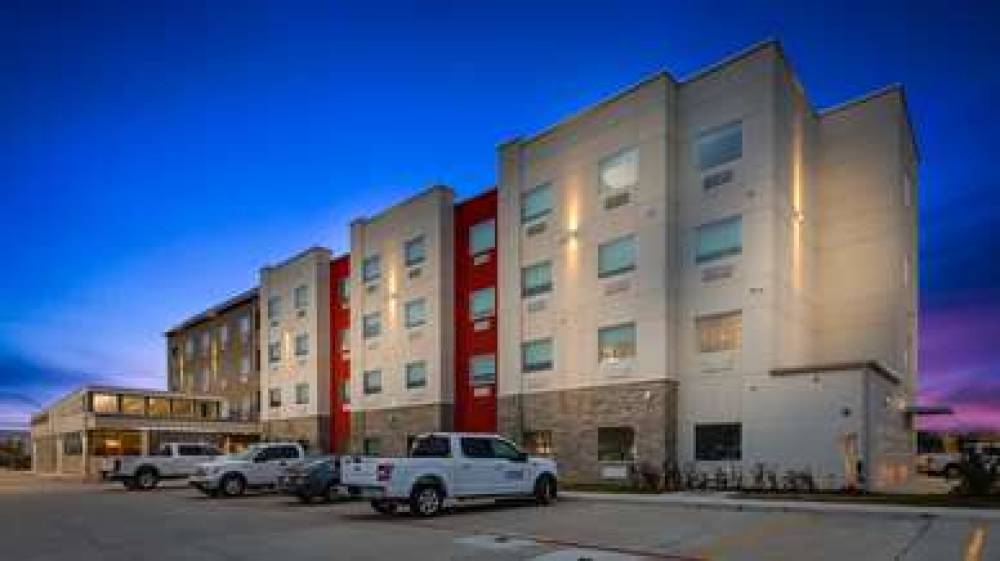 Best Western Plus Executive Residency Baytown 3
