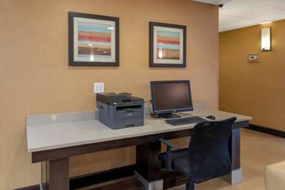 Best Western Plus Gadsden Hotel & Suites 3