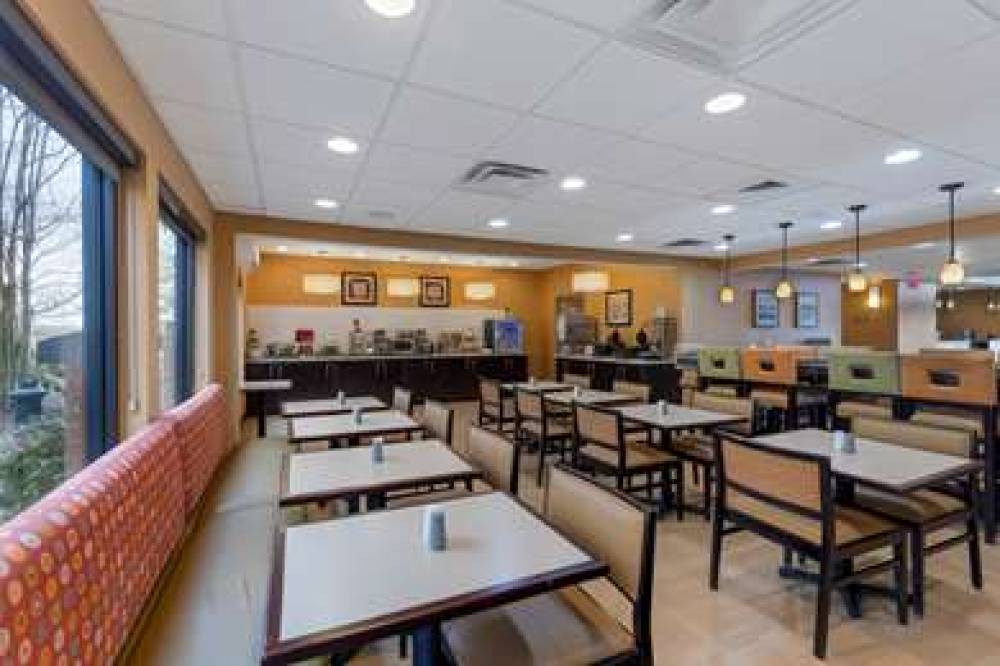 Best Western Plus Gadsden Hotel & Suites 8