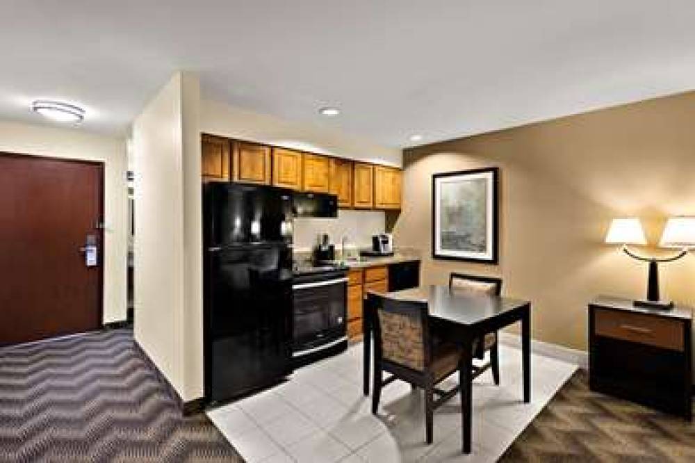 Best Western Plus Gold Country Inn 6