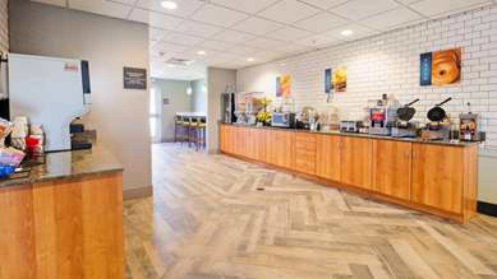 Best Western Plus Harrisburg Mechanicsburg 6
