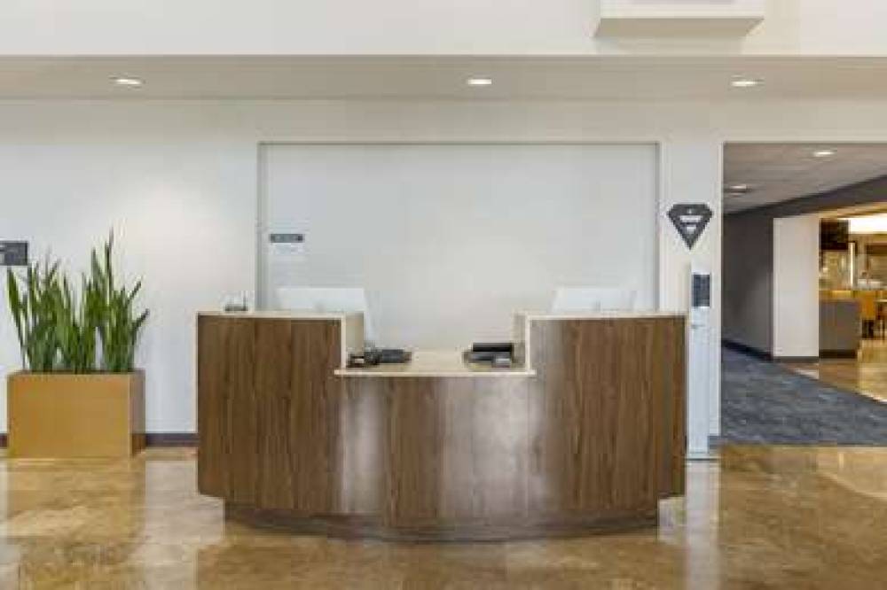 Best Western Plus Henderson Hotel 7