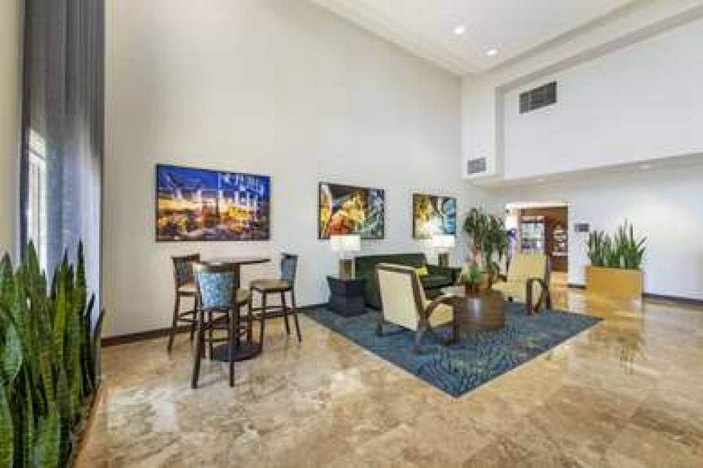 Best Western Plus Henderson Hotel 8