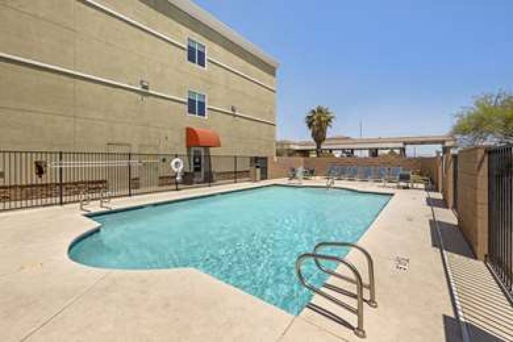 Best Western Plus Henderson Hotel 4