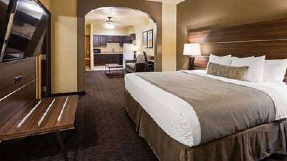 Best Western Plus Hill Country Suites 4