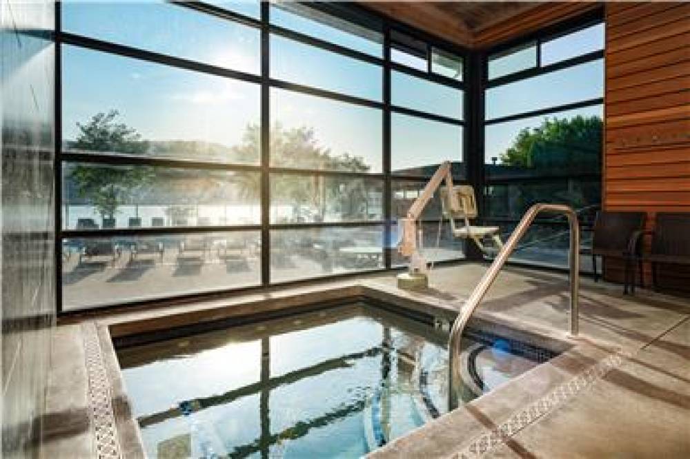 Best Western Plus Hood River Inn 10