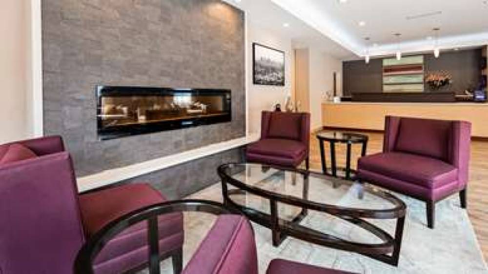 Best Western Plus Hotel At The Convention Center 4