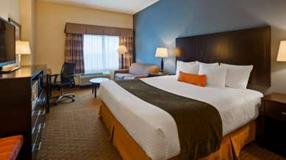 Best Western Plus Hotel & Conference Center 4