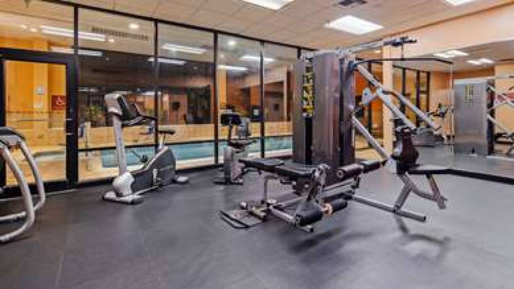 Best Western Plus Hotel & Conference Center 10