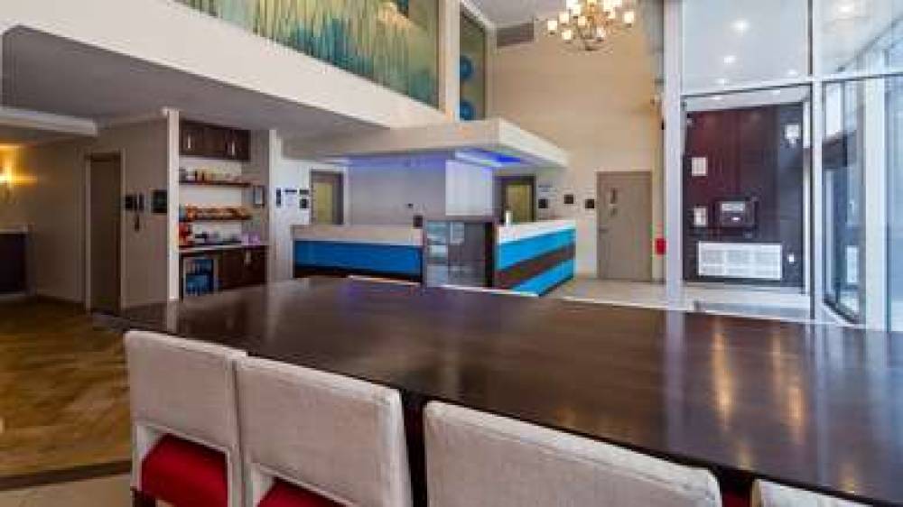Best Western Plus Hotel Montreal 4