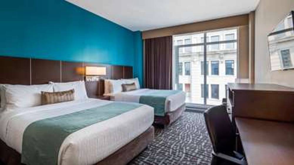 Best Western Plus Hotel Montreal 10