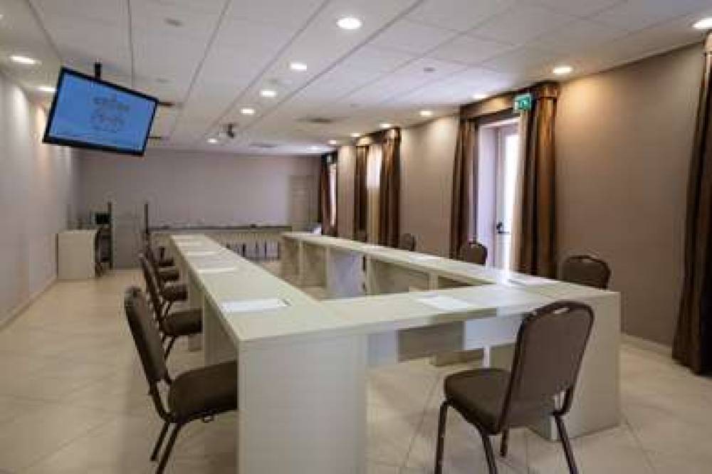 Best Western Plus Hotel Perla Del Porto 9