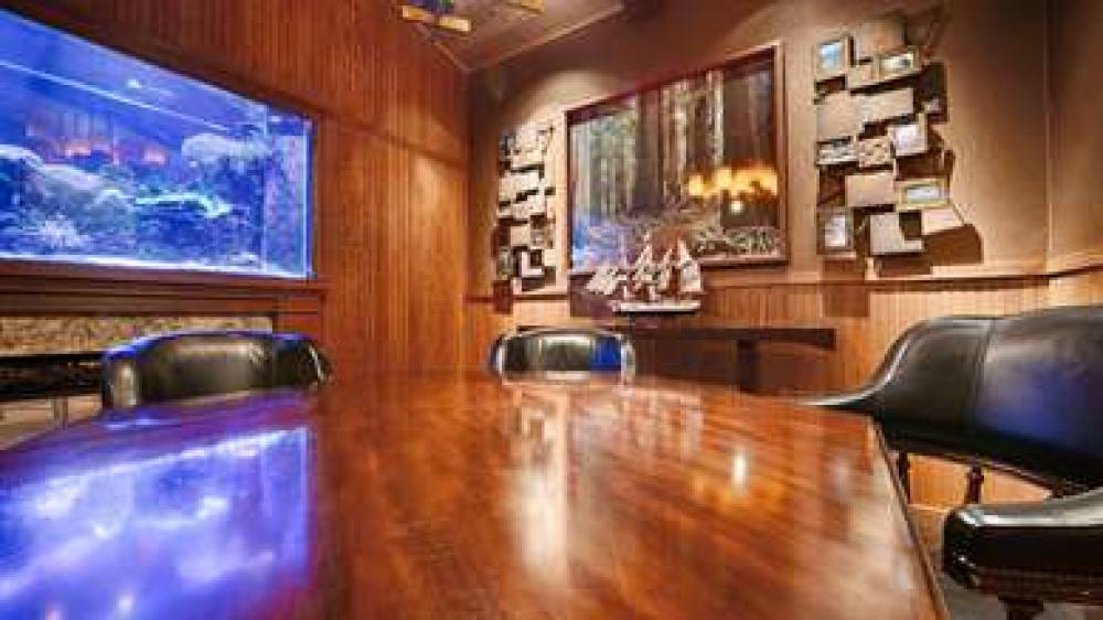 Best Western Plus Humboldt Bay Inn 3