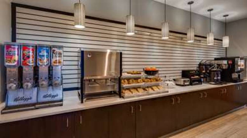 Best Western Plus Hyde Park Chicago Hotel 4