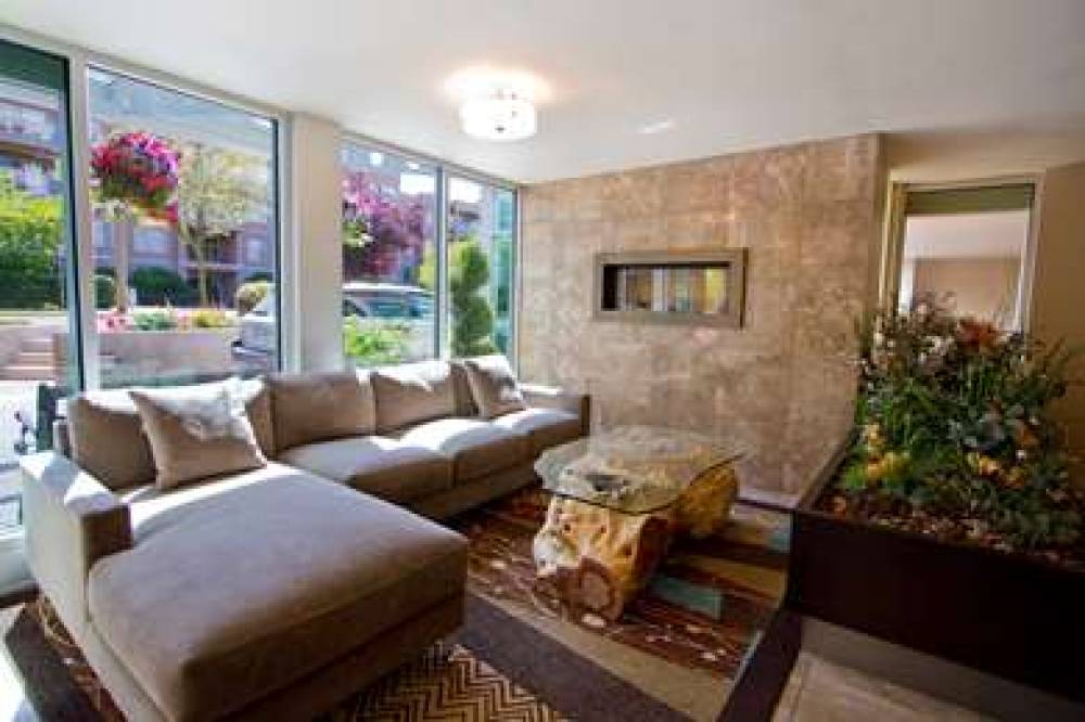Best Western Plus Inner Harbour 9