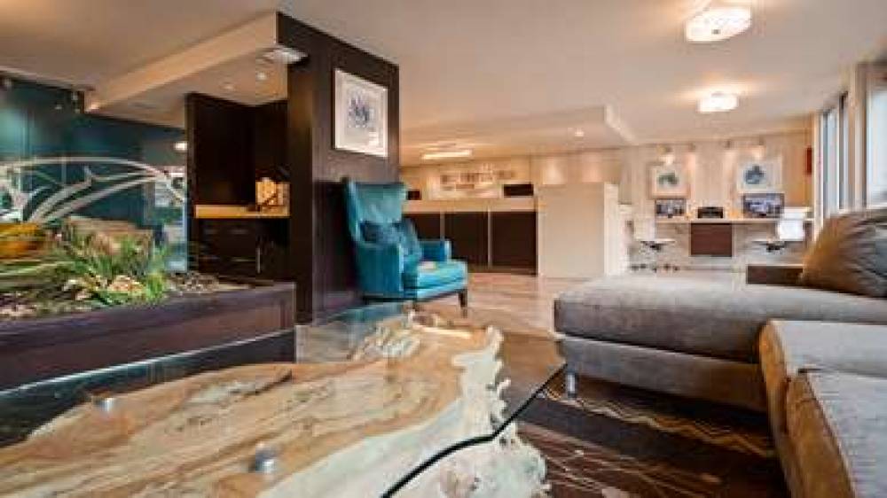 Best Western Plus Inner Harbour 5