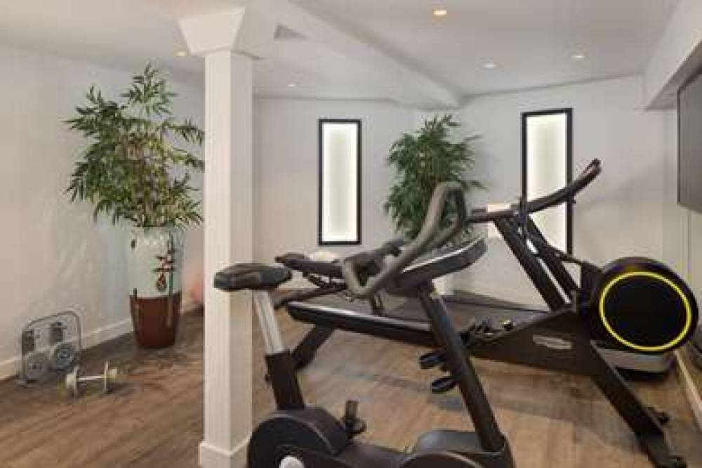 Best Western Plus La Demeure 8
