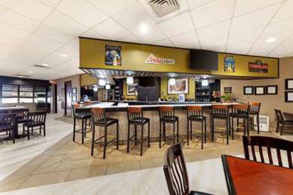 Best Western Plus Madison-Huntsville Hotel 5