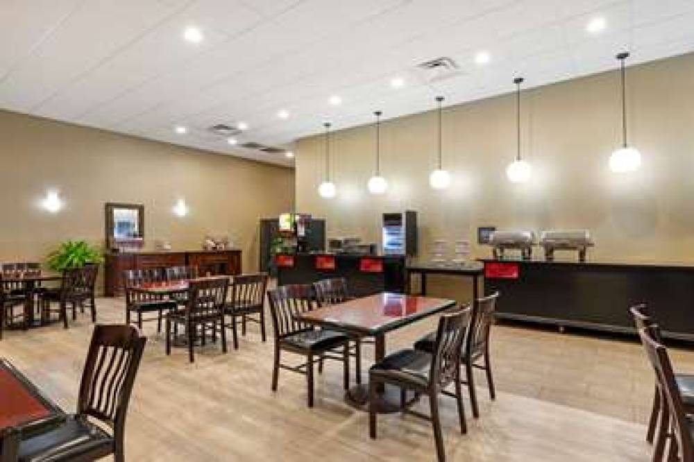 Best Western Plus Madison-Huntsville Hotel 4