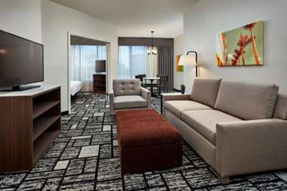 Best Western Plus Meridian Inn & Suites, Anaheim-Orange 8